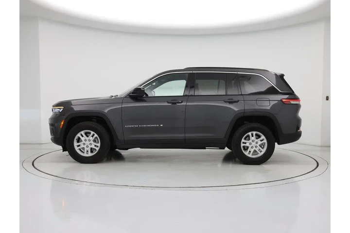 $29998 : Jeep Grand Cherokee 2024 4x2 image 3