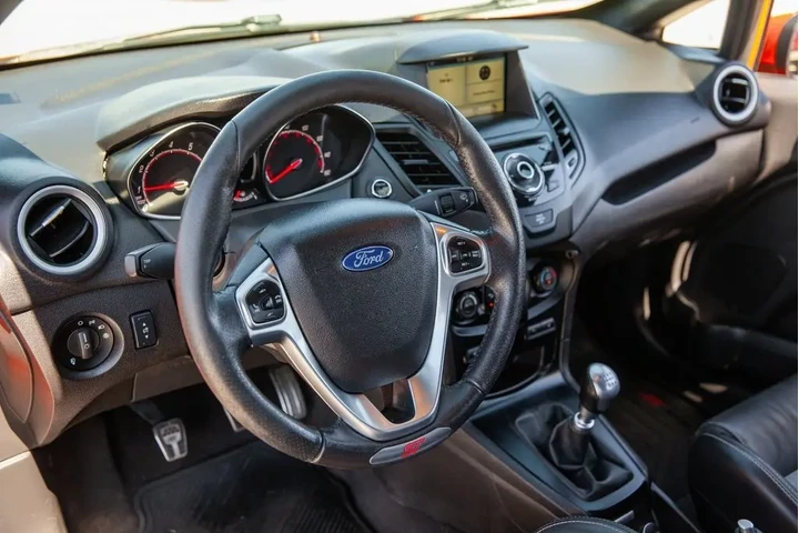 2017 Fiesta ST image 10