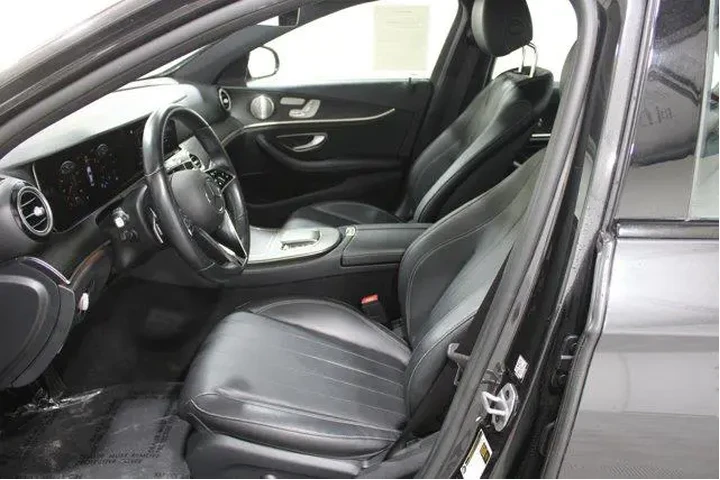 $39921 : Mercedes-Benz E-Class 2022 E image 3