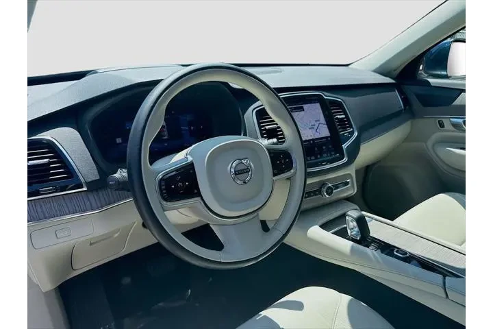 $39388 : Volvo XC90 2023 AWD B5 Plus image 10