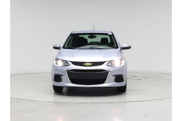 $13998 : Chevrolet Sonic 2017 LT Auto image 5