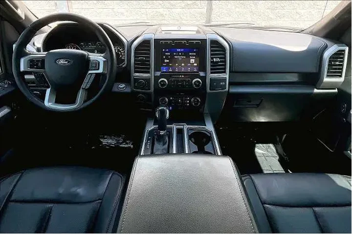 $33895 : Ford F-150 2020 4x4 Lariat 4 image 10