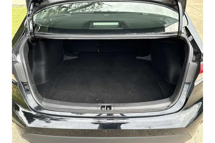 $20588 : Toyota Corolla 2024 LE 4dr S image 6