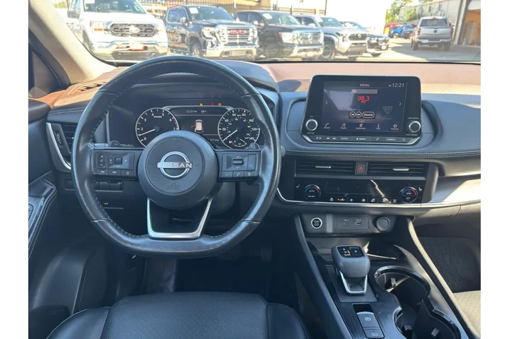 2023 Rogue SUV image 8