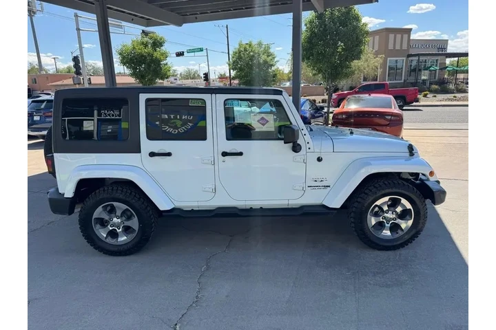 2018 Wrangler JK Unlimited Sa image 4