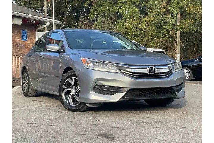 $11760 : Honda Accord 2017 LX 4dr Sed image 3