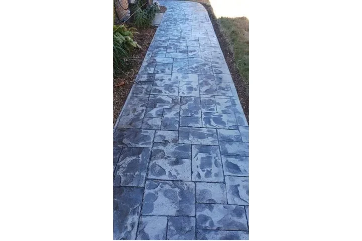 Concrete & Landscaping Service image 5