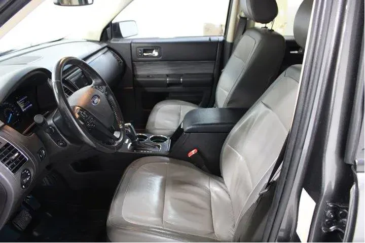 $11950 : Ford Flex 2017 AWD Limited 4 image 3