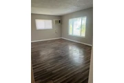 $1000 : Newly remodeled  3-bedroom thumbnail