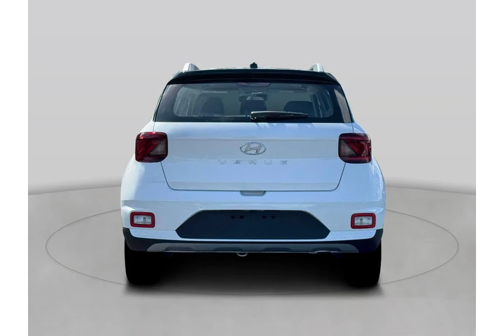 $22920 : Hyundai VENUE 2026 SEL 4dr C image 6