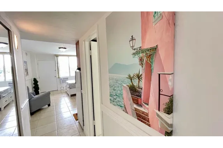 $1900 : STUDIO MIAMI BEACH ALL INCLUDE image 5