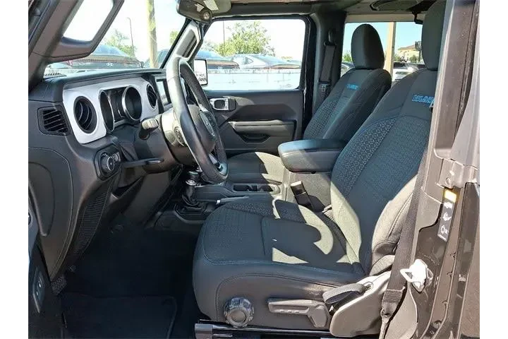 $26505 : Jeep Wrangler 2021 4x4 Sport image 9