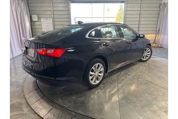 $17777 : Chevrolet Malibu 2024 LT 4dr image 5