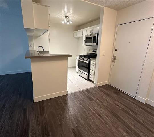 $1814 : Amazing 1 Bed 1 Bathroom image 1