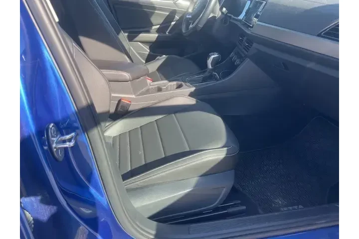 $18500 : Volkswagen Jetta 2022 SE 4dr image 9