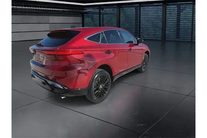 $31988 : Toyota Venza 2023 AWD XLE 4d image 8