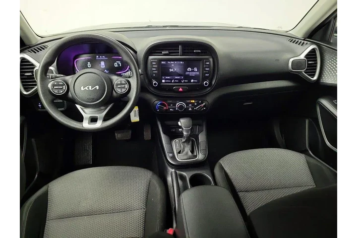 $16998 : Kia Soul 2023 LX 4dr Crossov image 9