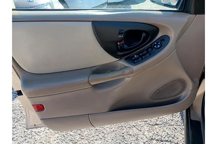 $2500 : 2003 Malibu BASE image 8
