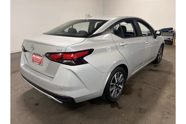 $14458 : Nissan Versa 2023 SV 4dr Sed image 3