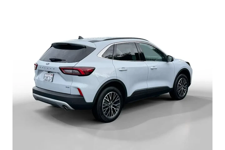 $29640 : Ford Escape Plug-In Hybrid 2 image 5