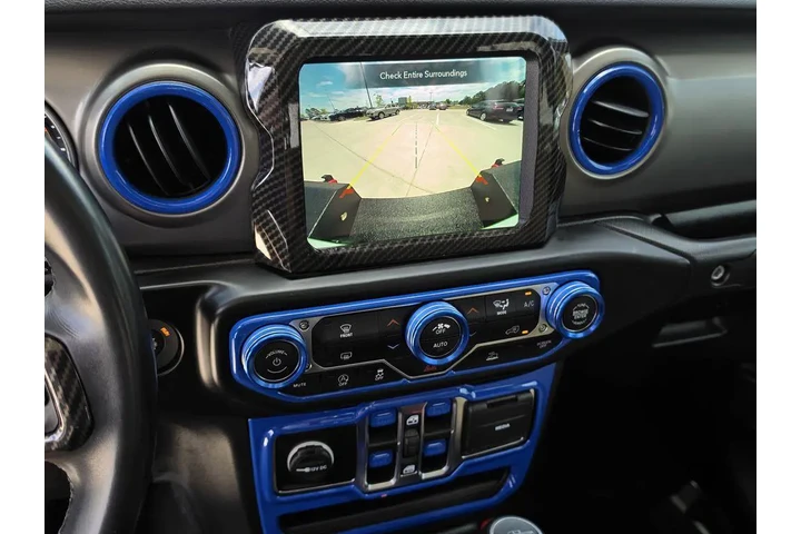 $32900 : Jeep Gladiator 2022 4x4 Will image 10