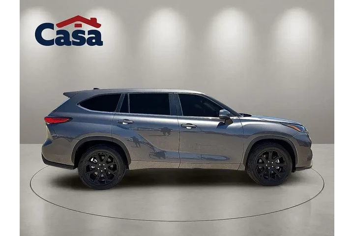 $29500 : Toyota Highlander 2023 LE 4d image 5