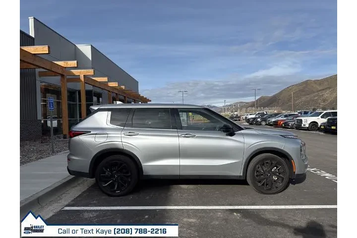 $26995 : Mitsubishi Outlander 2022 AW image 6