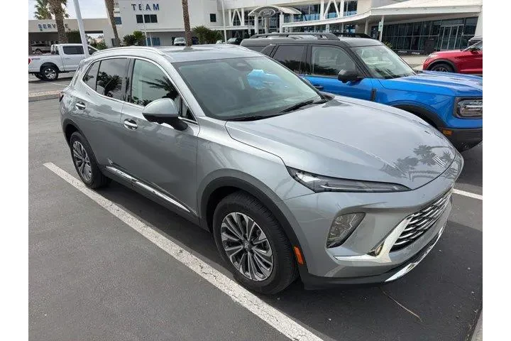 $29752 : Buick Envision 2025 AWD Pref image 2
