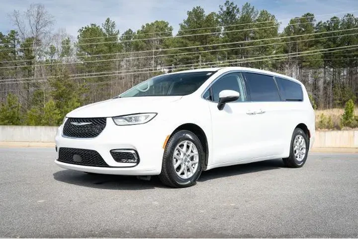 $25987 : Chrysler Pacifica 2023 Touri image 3