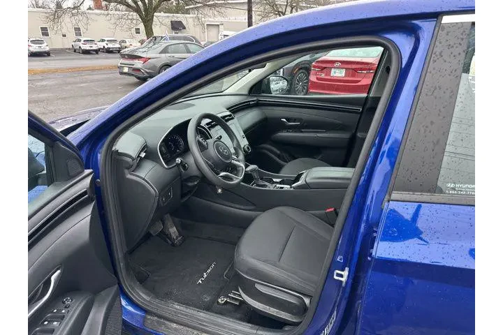 $18337 : Hyundai TUCSON 2023 AWD SE 4 image 10