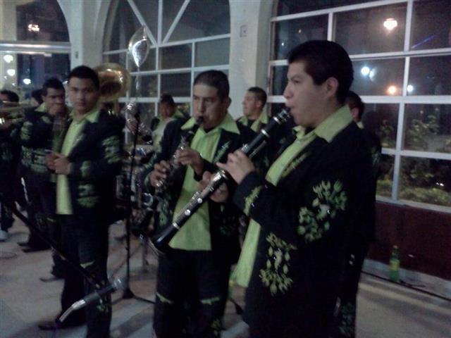 Banda fiesta show image 3