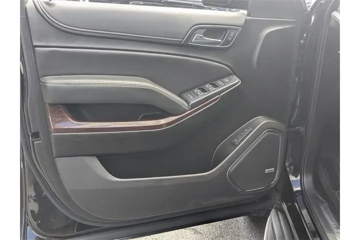 $25992 : GMC Yukon XL 2020 4x2 SLT 4d image 9