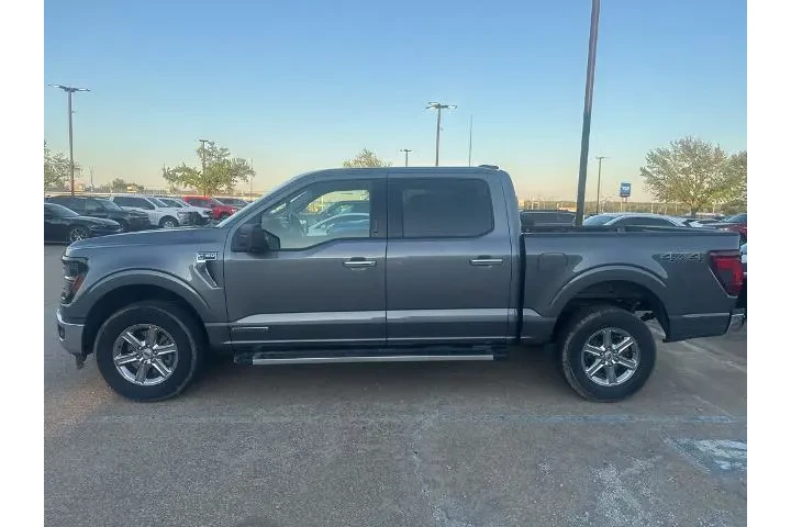 $36986 : Ford F-150 2024 4x4 XLT 4dr image 2