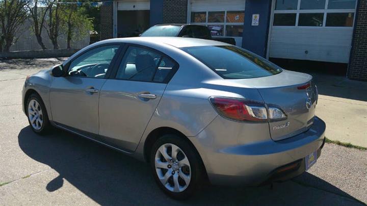 $7999 : 2011 MAZDA3 i Sport image 8