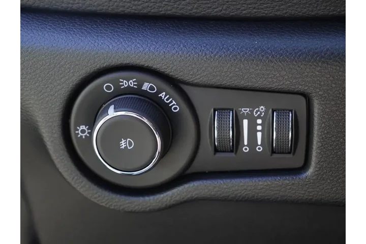 $38740 : Chrysler Pacifica 2024 AWD L image 10