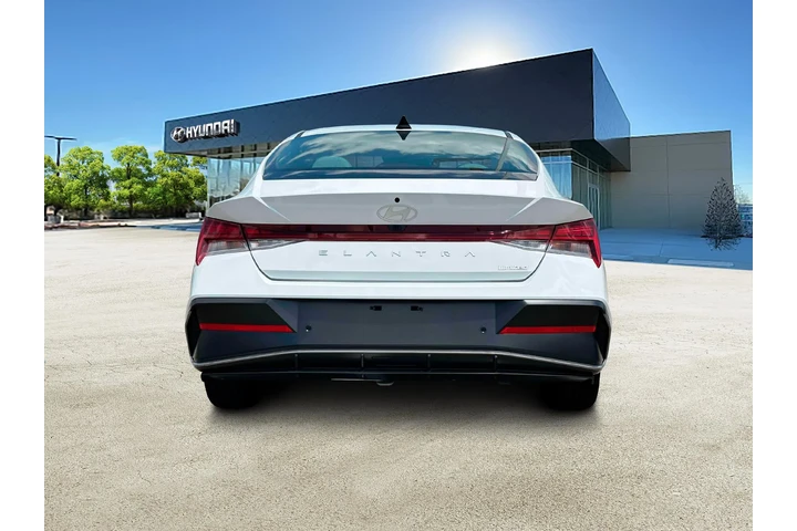 $21001 : Hyundai ELANTRA 2025 Limited image 6