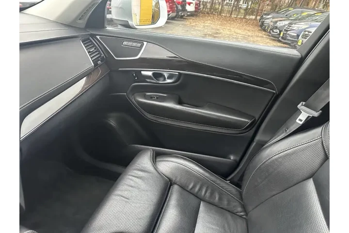 $15999 : 2017 XC90 T8 eAWD Inscription image 4