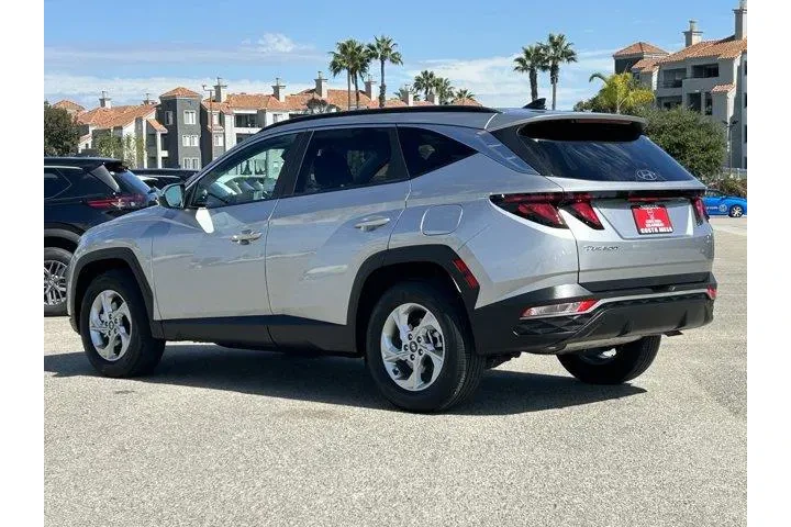 $21945 : Hyundai TUCSON 2024 AWD SEL image 2