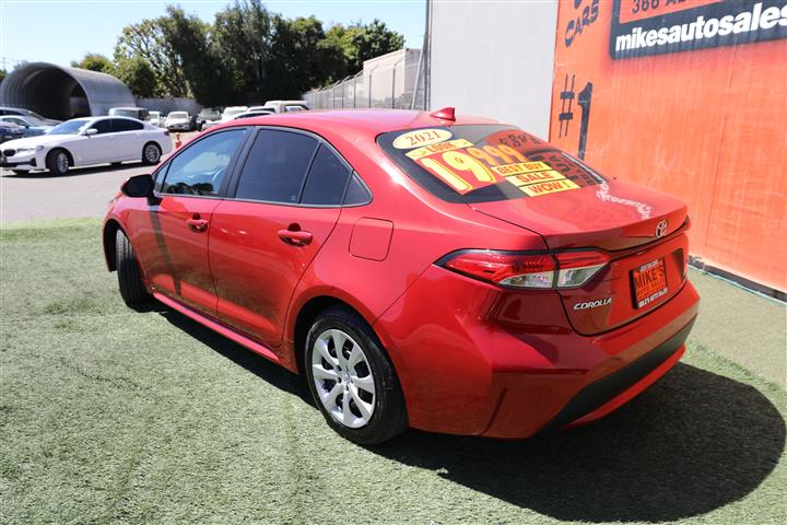 $17999 : 2021 TOYOTA COROLLA LE image 8