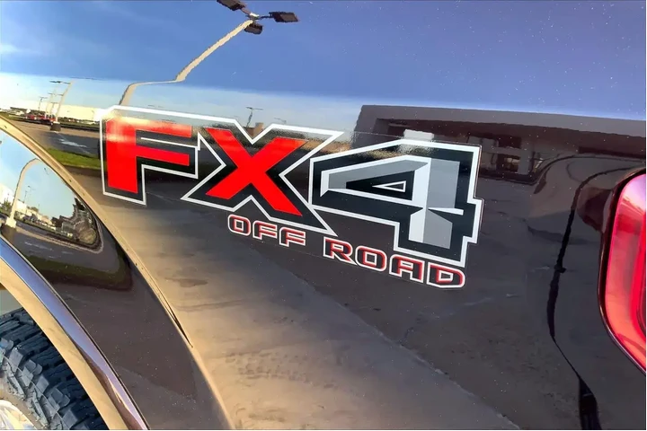 $29743 : Ford F-150 2018 4x4 Lariat 4 image 9