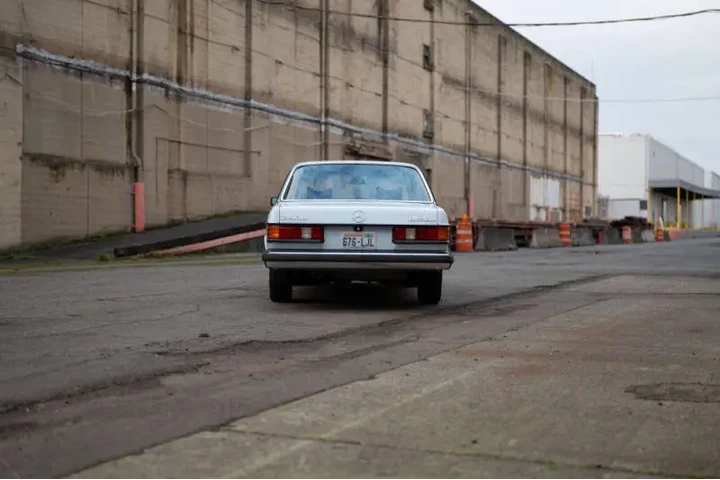 $10988 : 1978 Mercedes-Benz 240-Class image 9