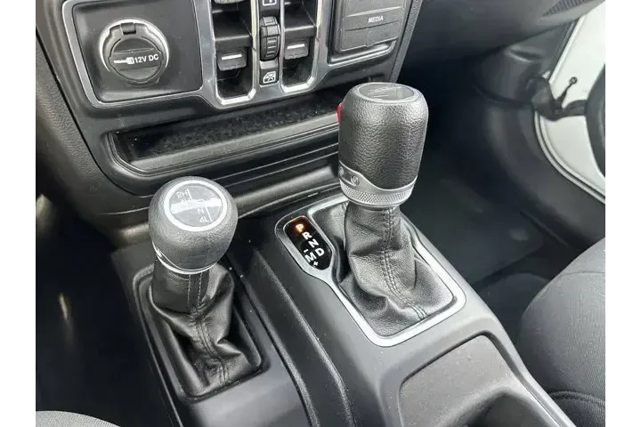 $26999 : Jeep Gladiator 2023 4x4 Spor image 10