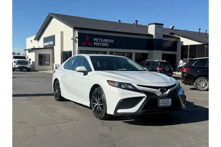 $22199 : Toyota Camry 2024 SE 4dr Sed image 1