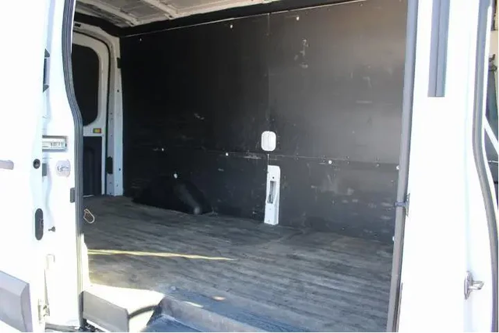 $33700 : Ford Transit 2021 250 3dr SW image 10