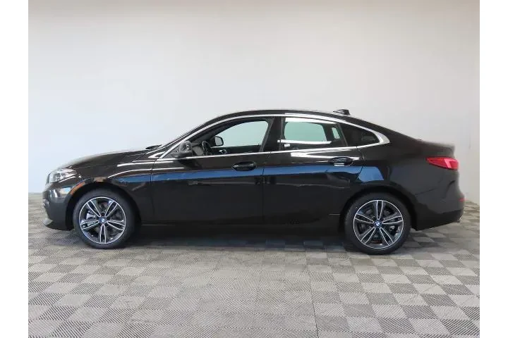 $28640 : BMW 2 Series 2024 AWD 228i x image 9