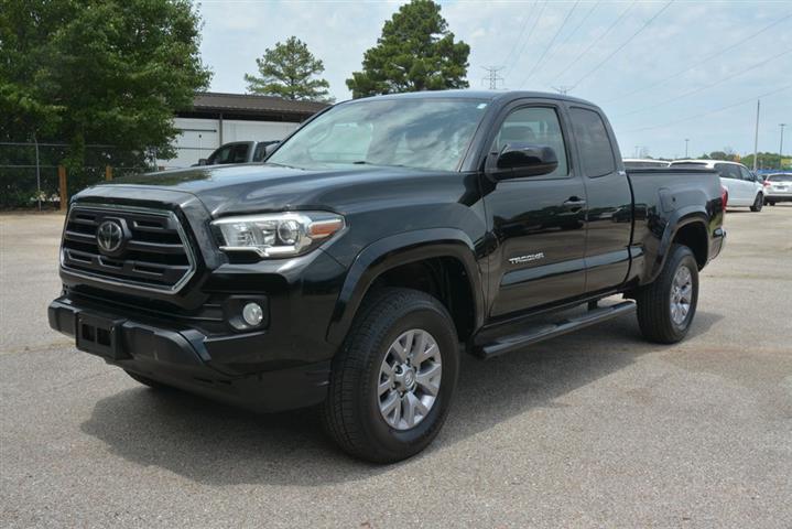 2018 Tacoma SR5 V6 image 1