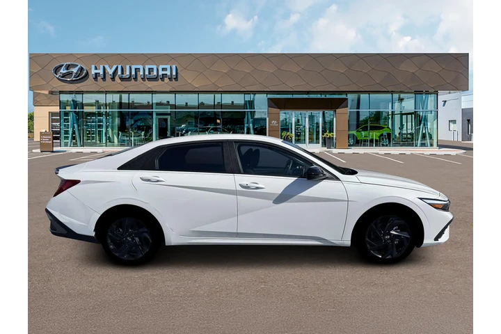 $27920 : Hyundai ELANTRA Hybrid 2026 image 9