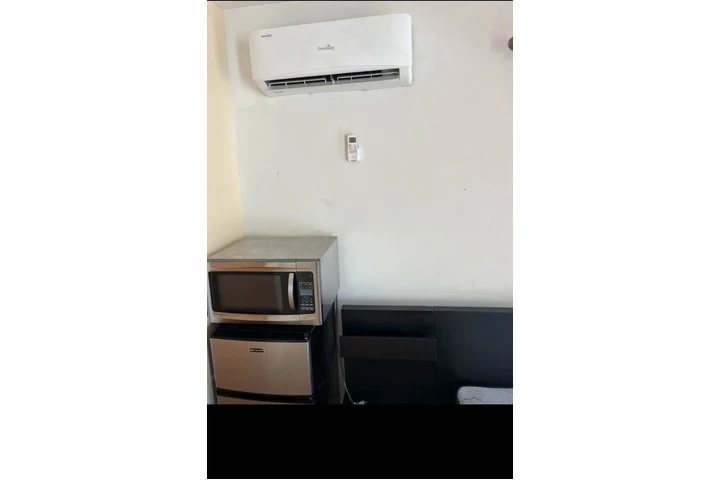 $850 : Cuarto de Renta image 5