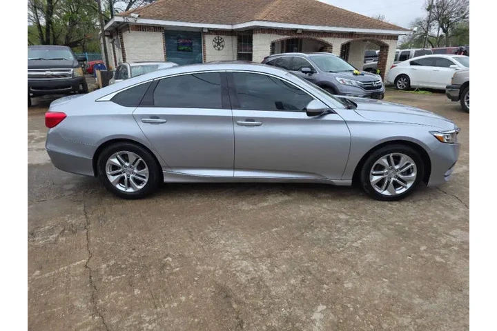 $16500 : 2019 Accord LX image 5