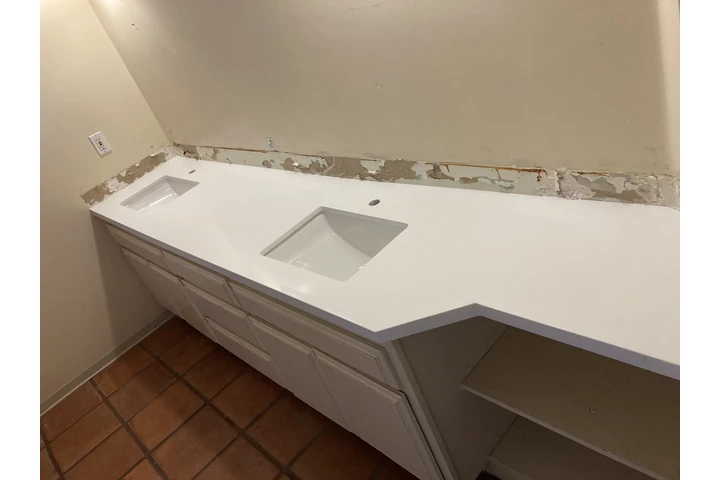 Quartz countertop image 5